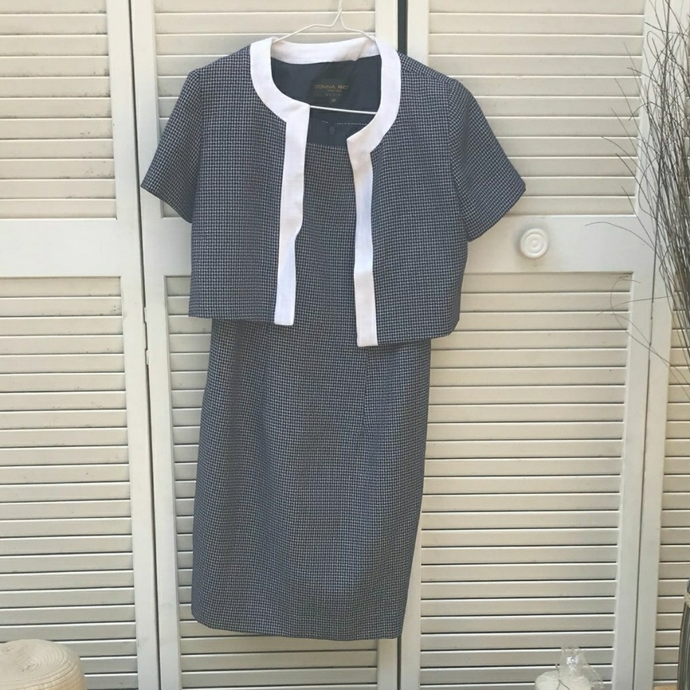 Dress - Picture 5 of 5